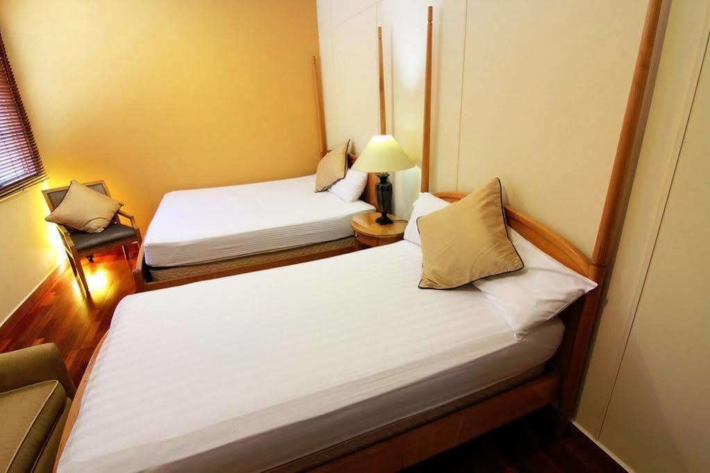 Red Inn Heritage Guest House George Town Exterior foto